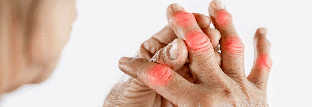 An older person holds their hand, red highlights on finger joints suggest joint pain and need for natural relief.